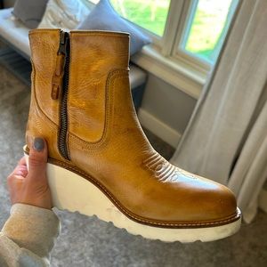 Lucchese Music City Wedge Bootie